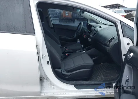 2018 Kia Forte Lx из США, поврежденный, VIN 3KPFL4A78JE166506